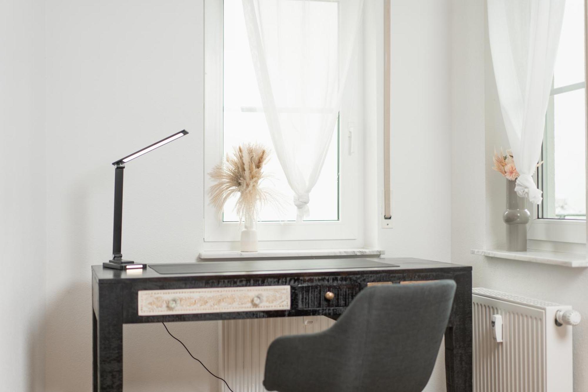 Untersee-Suite Istayunixi Seenaehe-Terrasse-Workspace-Netflix-Parkplatz رادولفزيل ام بوندنز المظهر الخارجي الصورة