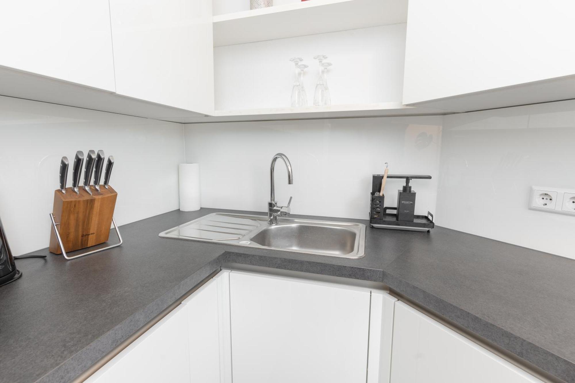 Untersee-Suite Istayunixi Seenaehe-Terrasse-Workspace-Netflix-Parkplatz رادولفزيل ام بوندنز المظهر الخارجي الصورة