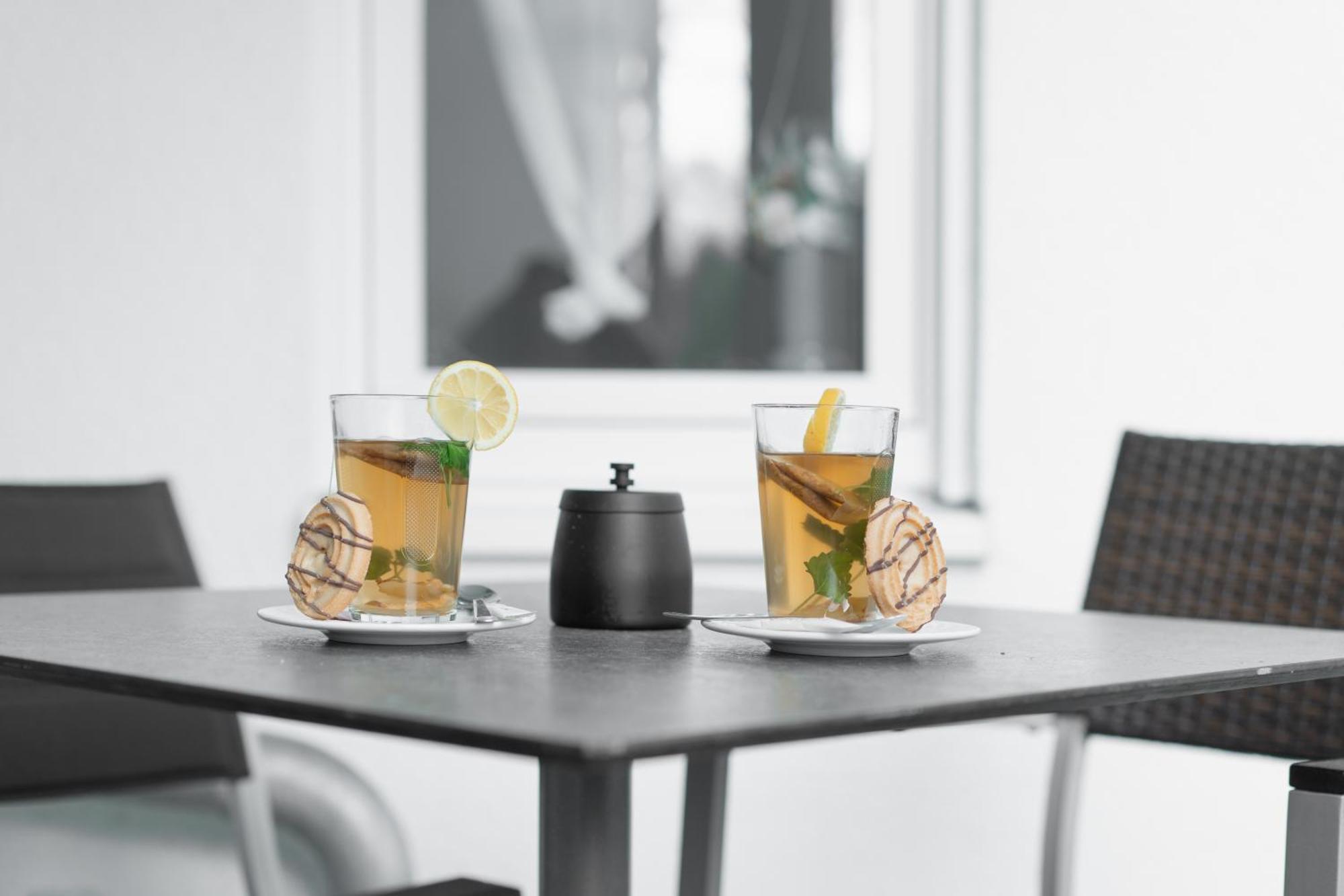 Untersee-Suite Istayunixi Seenaehe-Terrasse-Workspace-Netflix-Parkplatz رادولفزيل ام بوندنز المظهر الخارجي الصورة